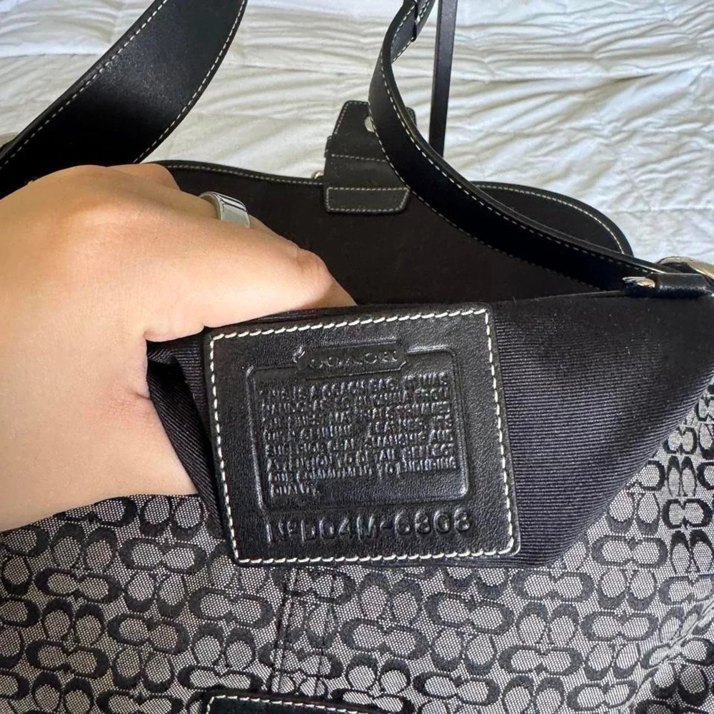 Coach 2004 Soho signature shoulder‎ bag black monogram canvas y2k vintage